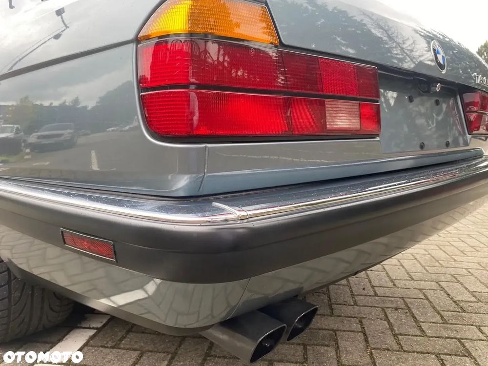 BMW Seria 7 750iL - 6