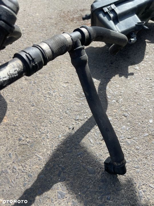 Przewód wodny trójnik do chłodnicy oleju skrzyni Bmw e60 e65 - 2