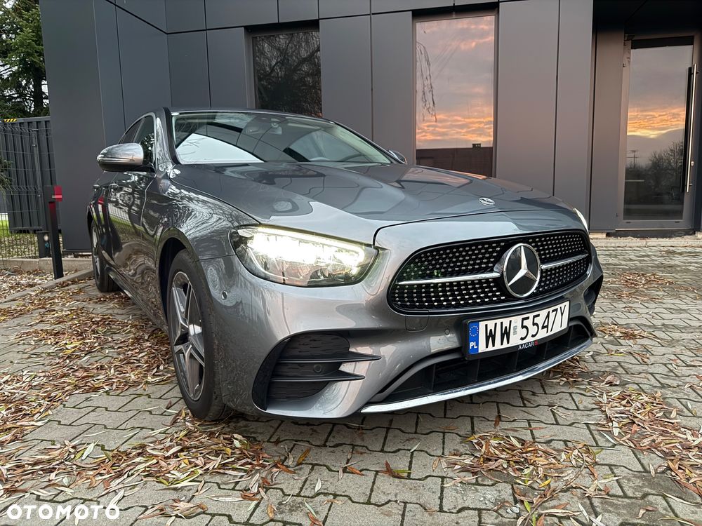 Mercedes-Benz Klasa E 220 d 4Matic 9G-TRONIC AMG Line - 2