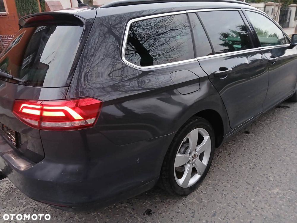 Volkswagen Passat 2.0 TDI (BlueMotion Technology) Comfortline - 6