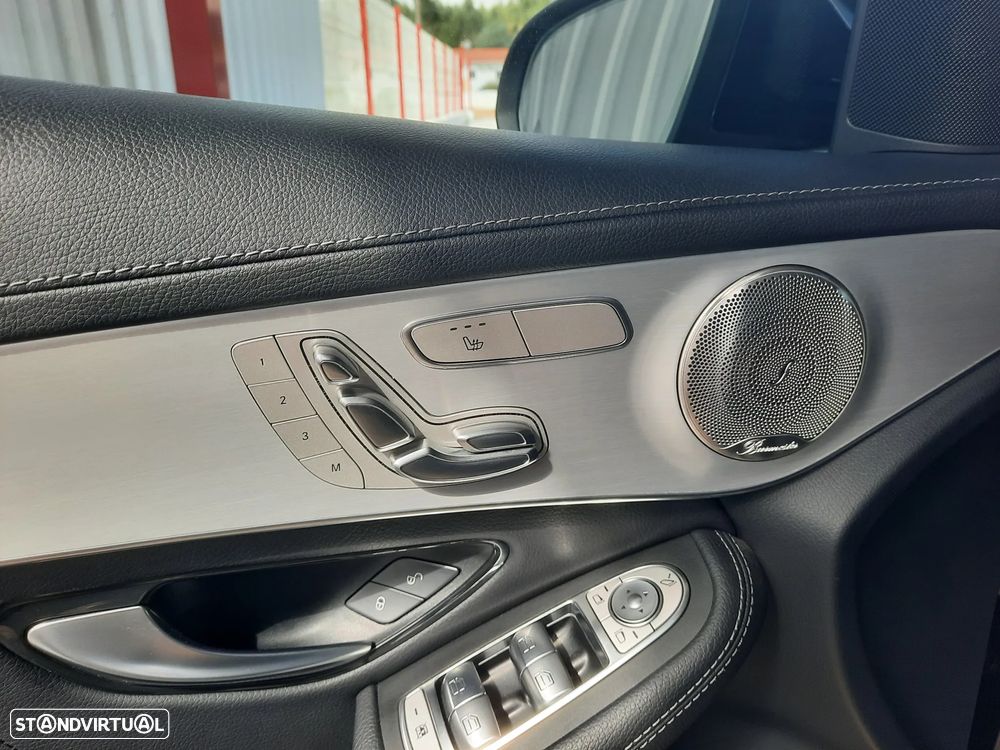 Mercedes-Benz GLC 300 de Coupé 4Matic - 56