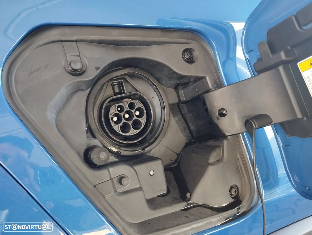 Lexus UX 300e Premium - 17