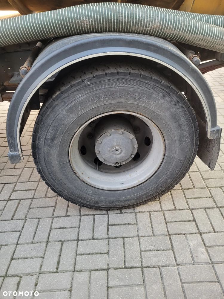 Mercedes-Benz SK1824 - 8