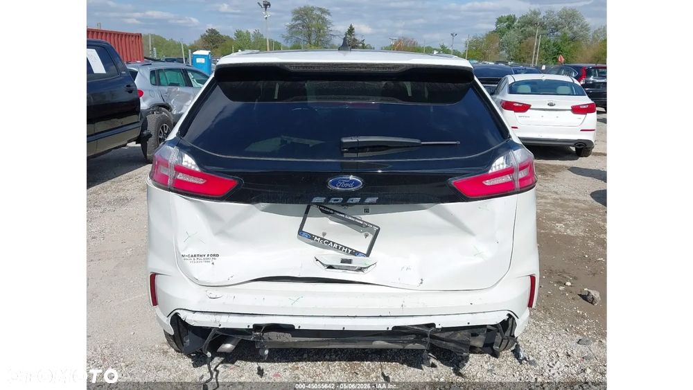 Ford Edge - 12