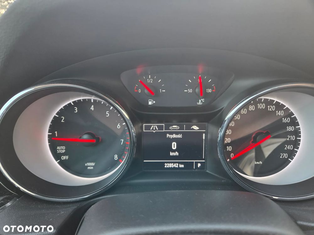 Opel Insignia 1.5 T Innovation S&S - 15