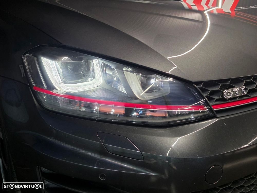 VW Golf 2.0 TSi GTi DSG - 43