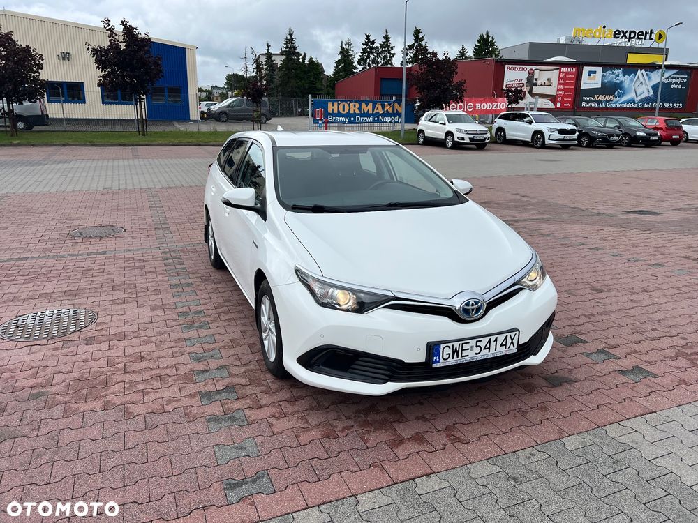 Toyota Auris Hybrid 135 Comfort - 1