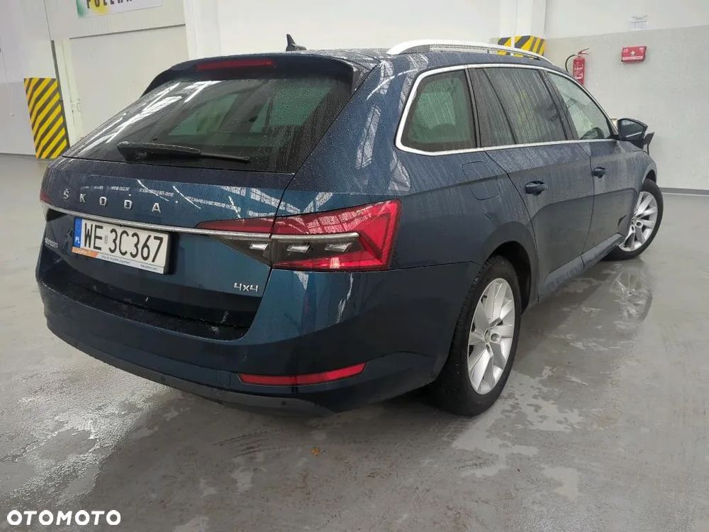 Skoda Superb 2.0 TDI SCR 4x4 Style DSG - 3