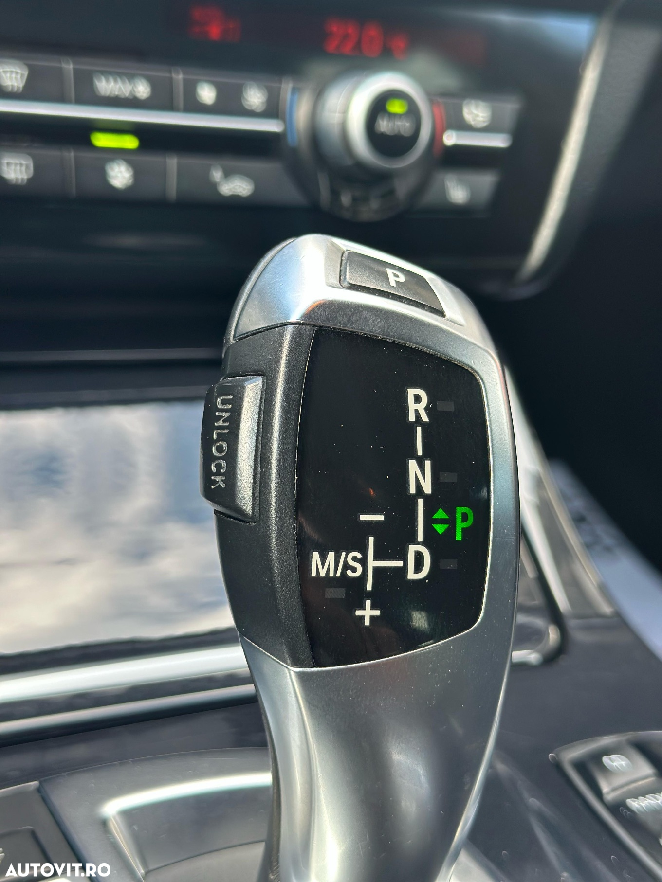 BMW Seria 5 520d Touring Aut. Modern Line - 14