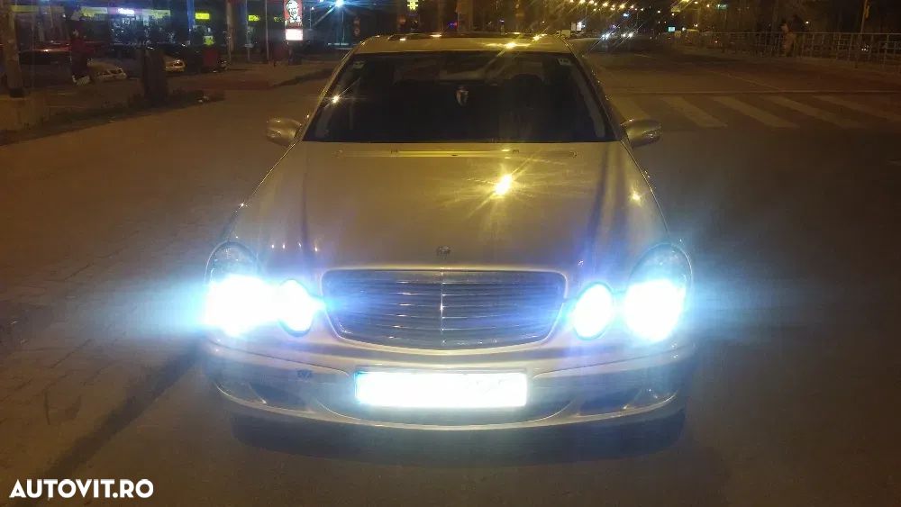 Mercedes-Benz E - 8