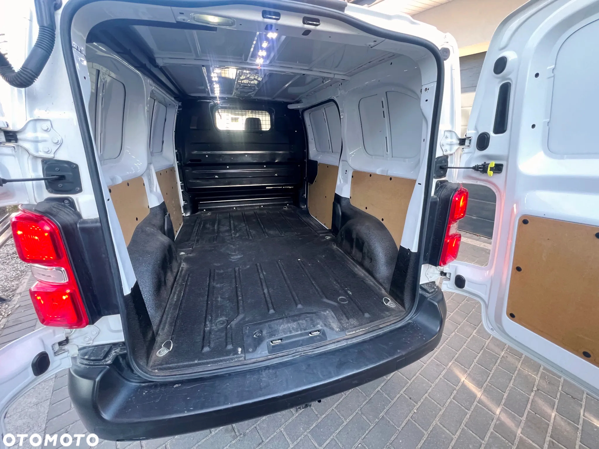 Toyota PROACE - 14