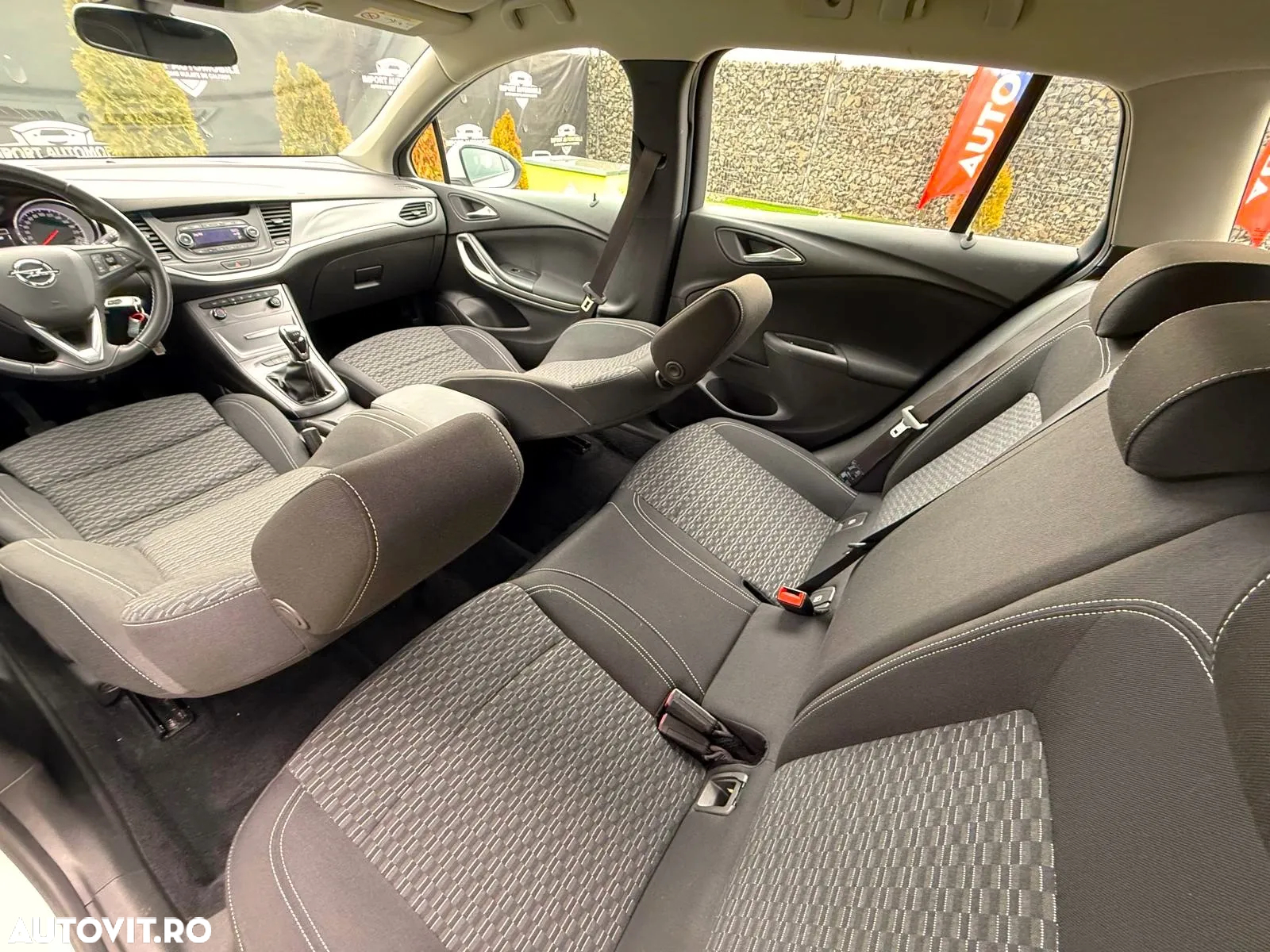 Opel Astra 1.6 CDTI ECOTEC Enjoy - 23