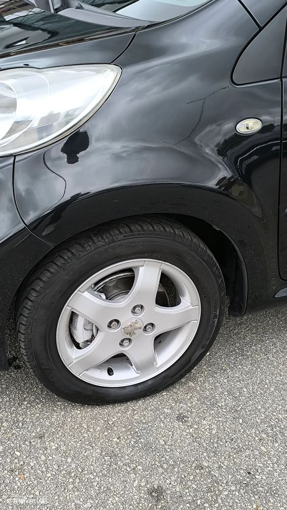 Peugeot 107 1.0 Sportium - 12