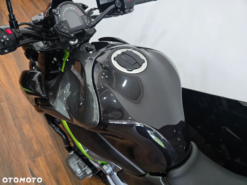 Kawasaki Z - 9