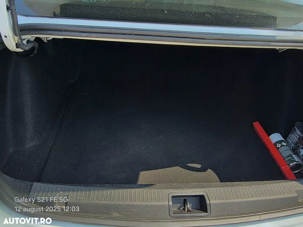 Renault Fluence - 10