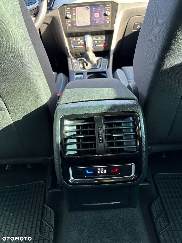 Volkswagen Passat 2.0 TDI 4Mot Elegance DSG - 24
