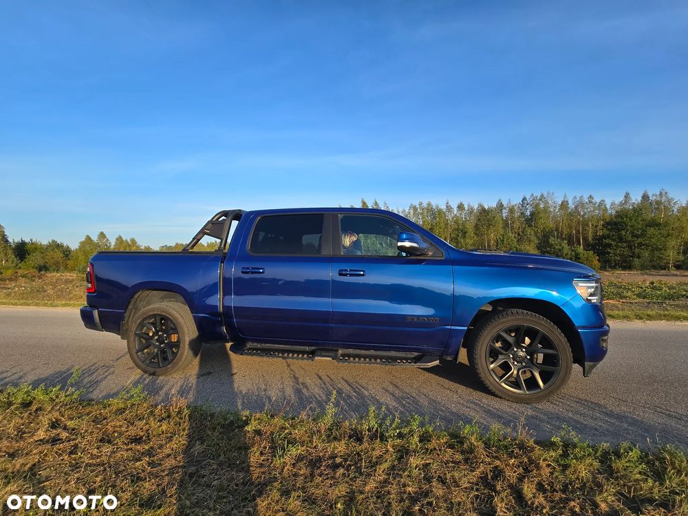 RAM 1500 5.7 Crew Cab Shortbed Laramie Sport - 2