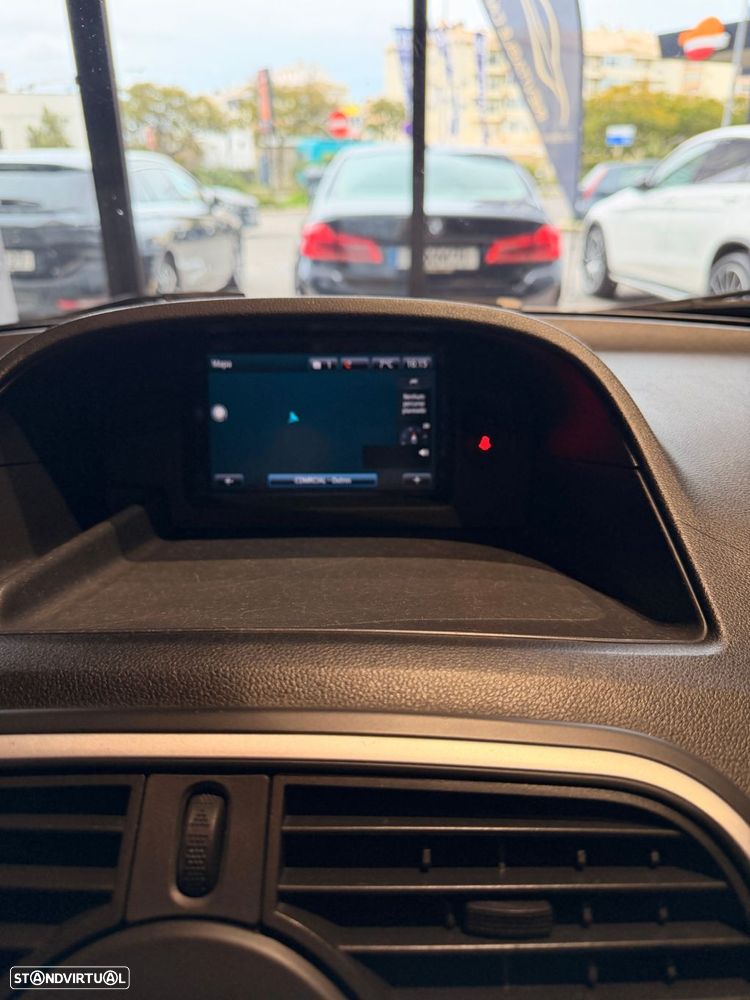 Renault Kangoo Outro - 31