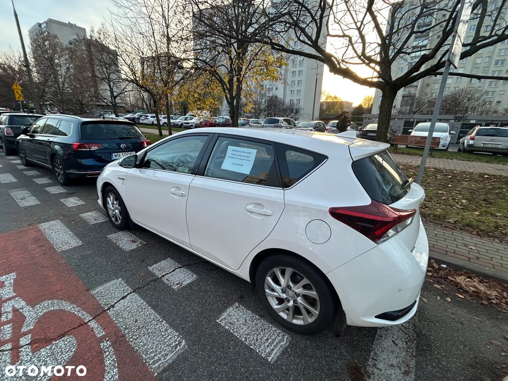Toyota Auris Hybrid 135 Premium - 5