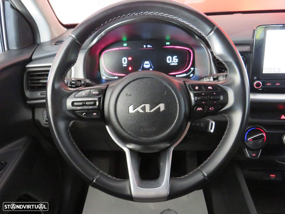 Kia Stonic 1.2 MPi Dynamic - 15