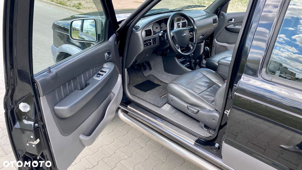 Ford Ranger XLT - 25