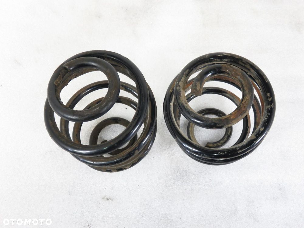 SPRĘŻYNY TYŁ KIA RETONA 2.0 TD - 7