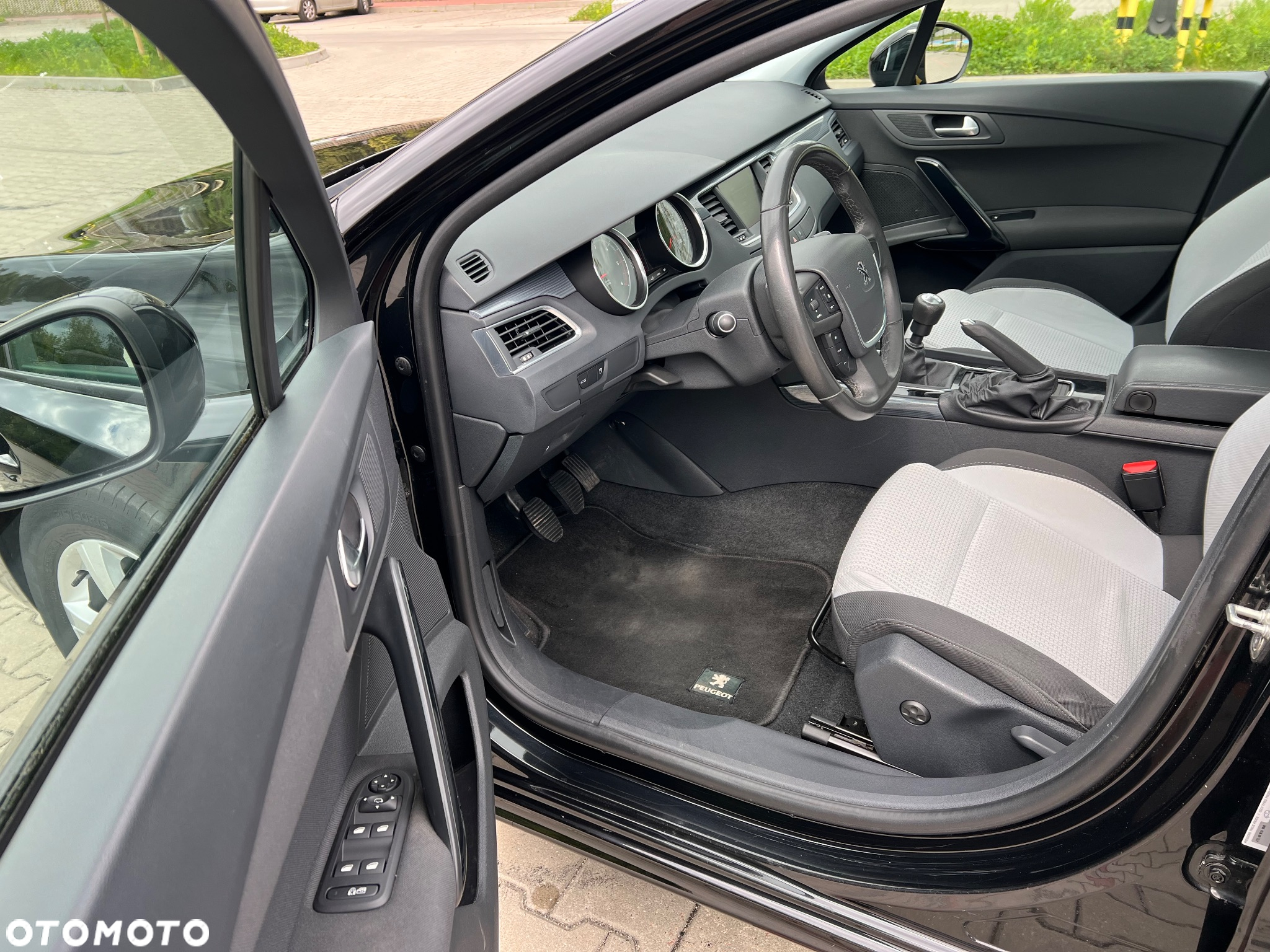 Peugeot 508 SW HDi FAP 140 Family - 11