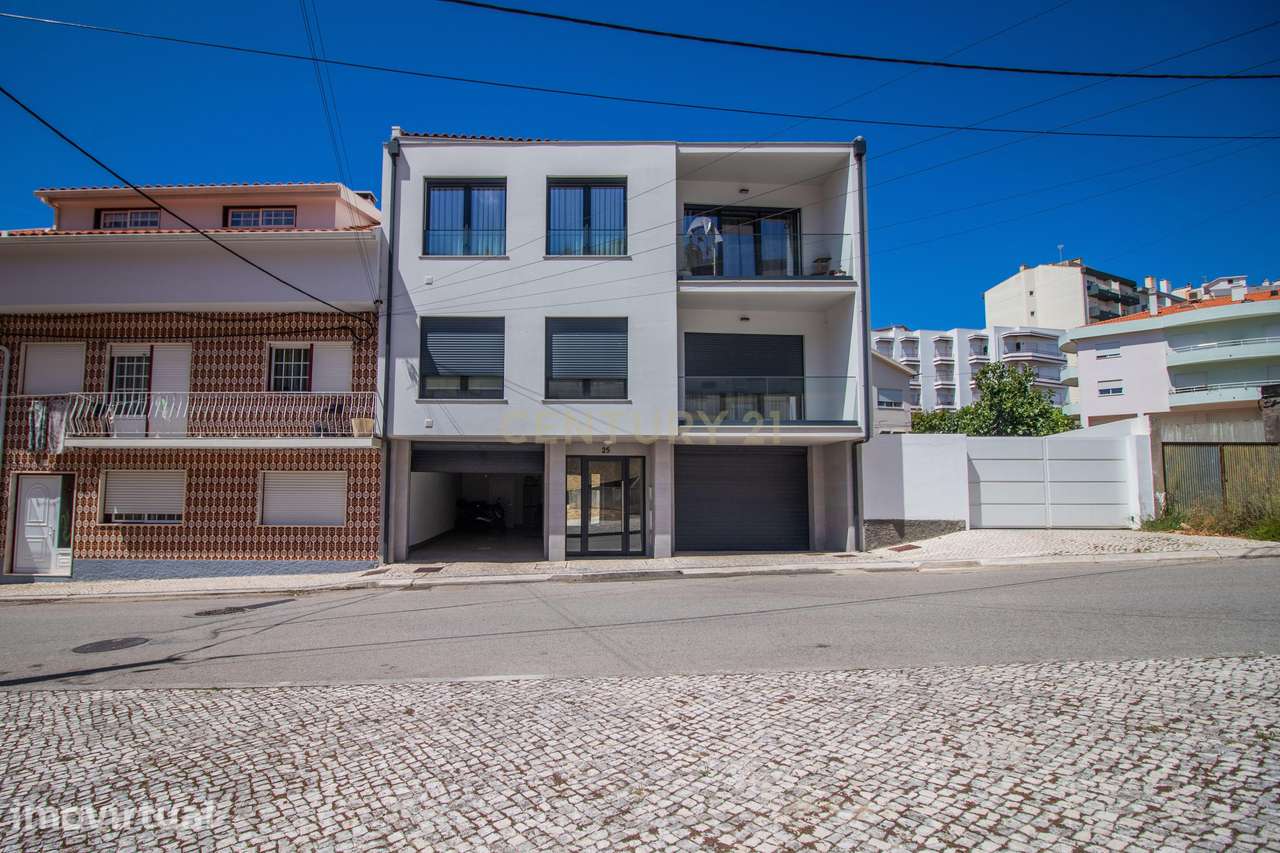 T4 Duplex com Vistas de Mar em Buarcos – Figueira da Foz - Grande imagem: 2/57