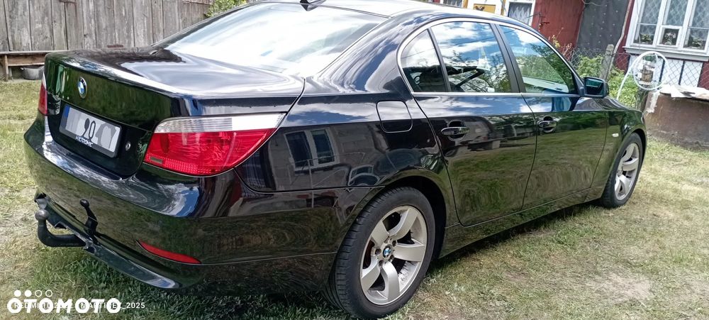 BMW Seria 5 520i - 7
