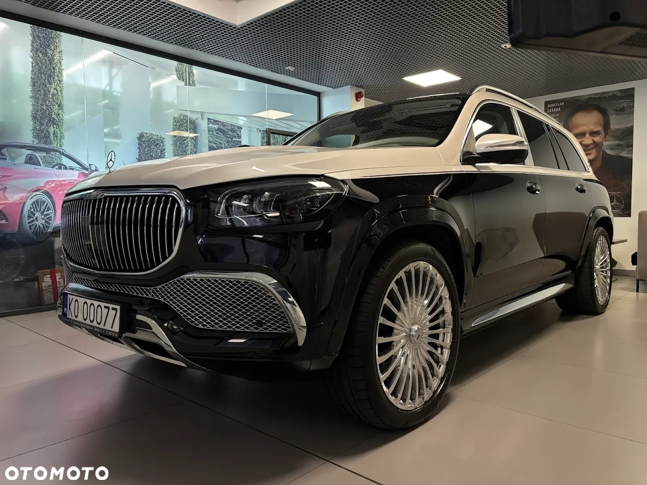 Mercedes-Benz GLS Maybach 600 4-Matic - 2
