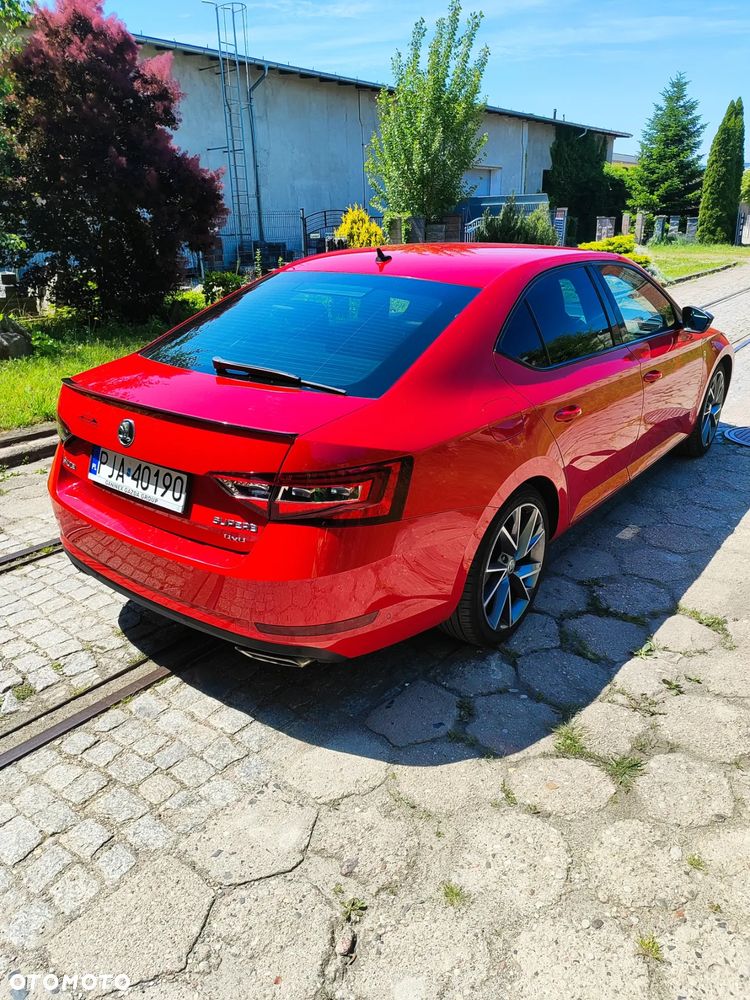 Skoda Superb 2.0 TSI 4x4 Sportline DSG - 4