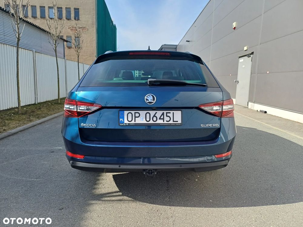 Skoda Superb 2.0 TDI Style DSG - 5