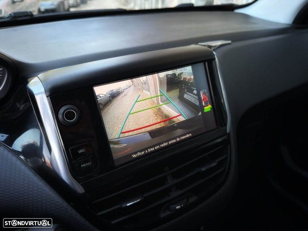 Peugeot 208 1.2 PureTech Style - 20