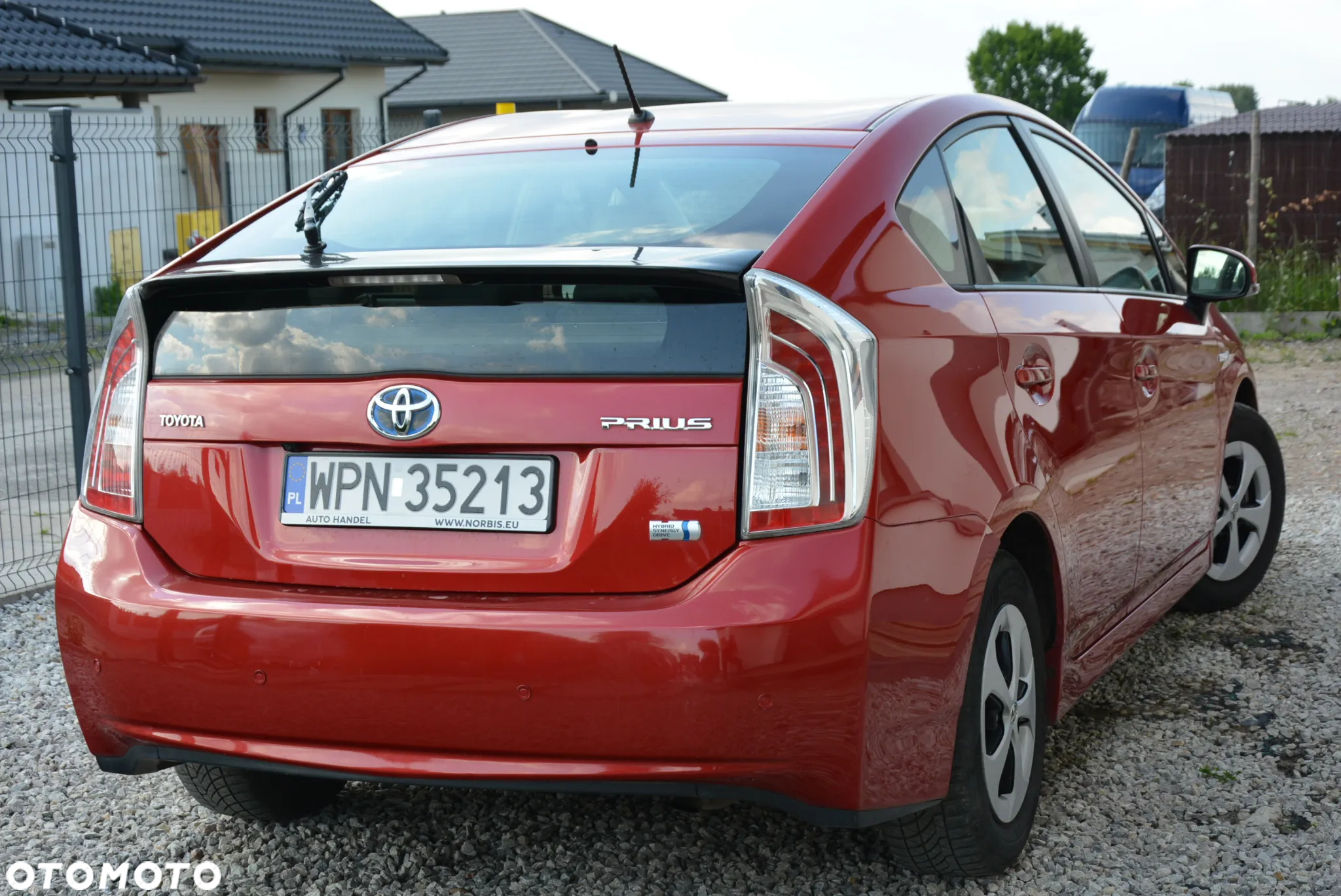 Toyota Prius 1.8 HSD Premium - 18