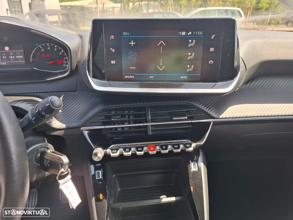Peugeot 2008 1.2 PureTech Active Pack - 29