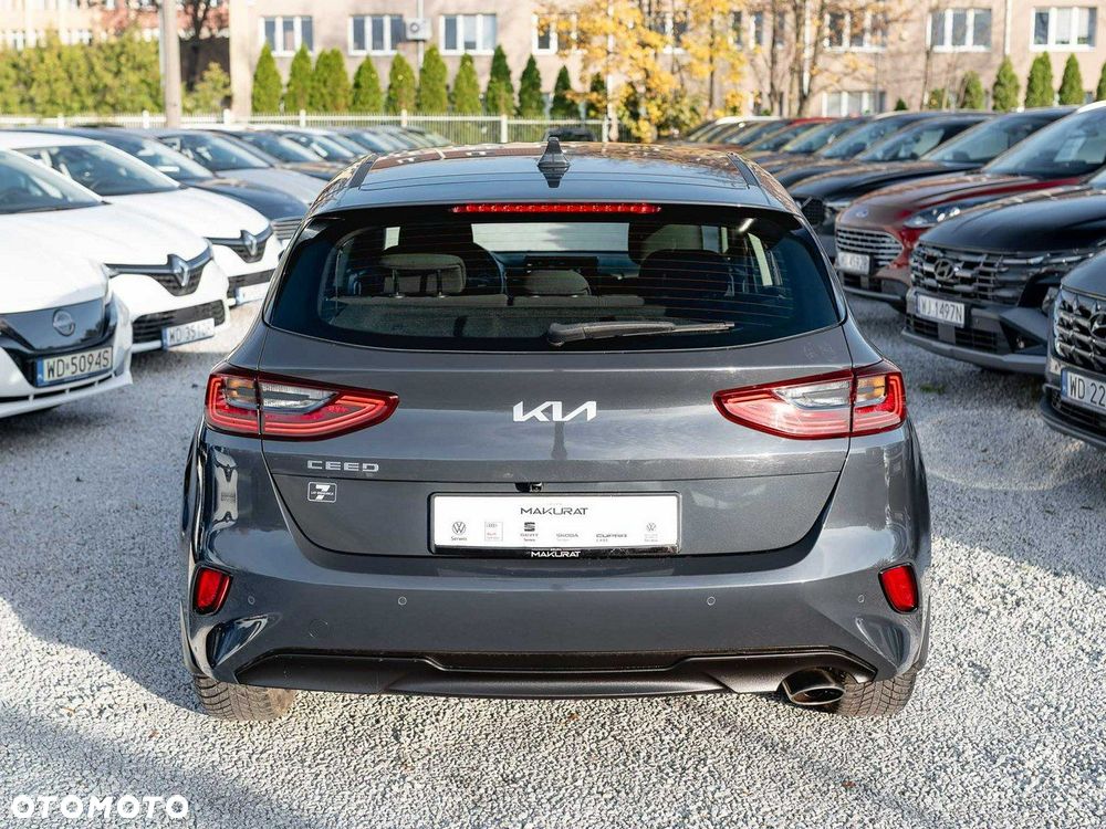 Kia Ceed 1.5 T-GDI M DCT - 10