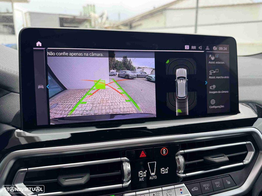 BMW iX3 M Sport Impressive - 15