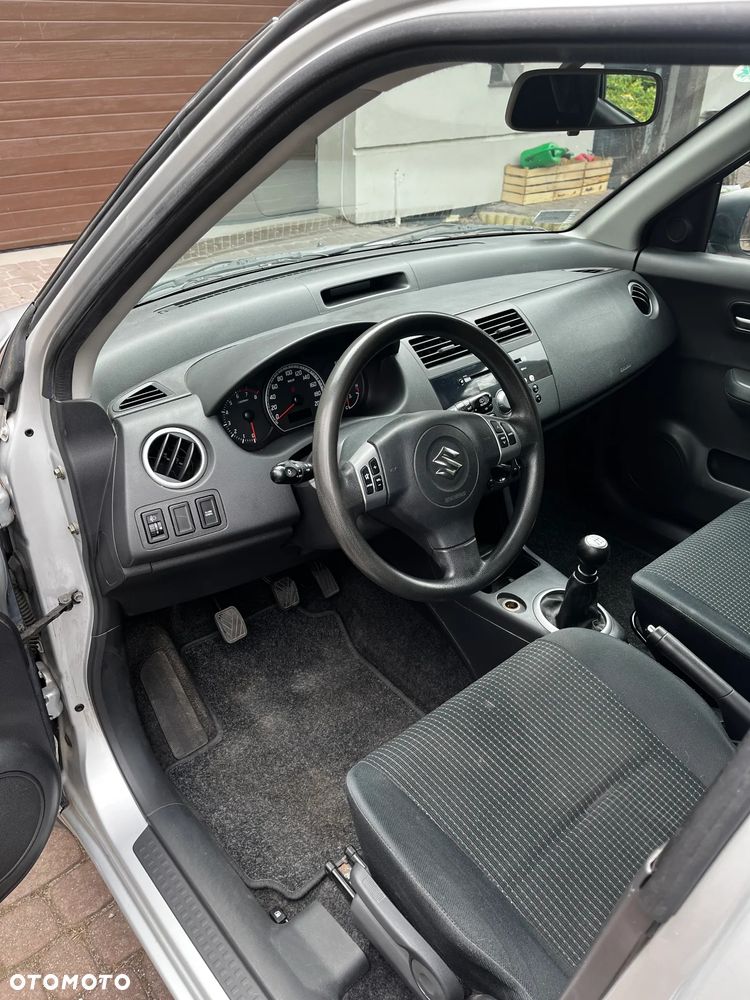 Suzuki Swift 1.3 GC (klm) - 6