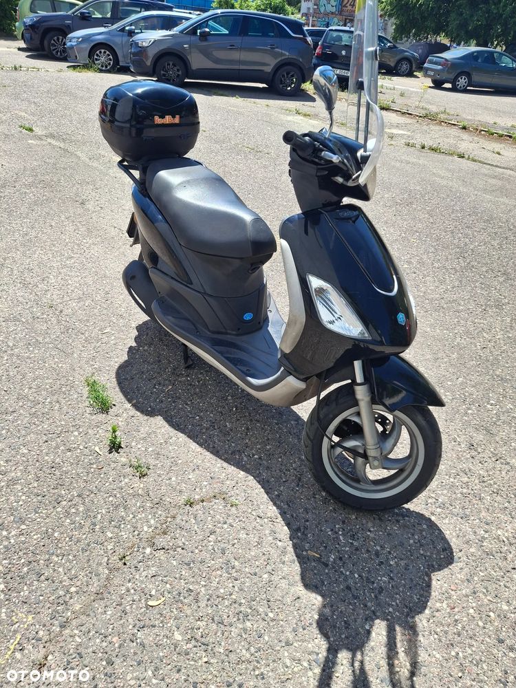 Piaggio FLY - 2