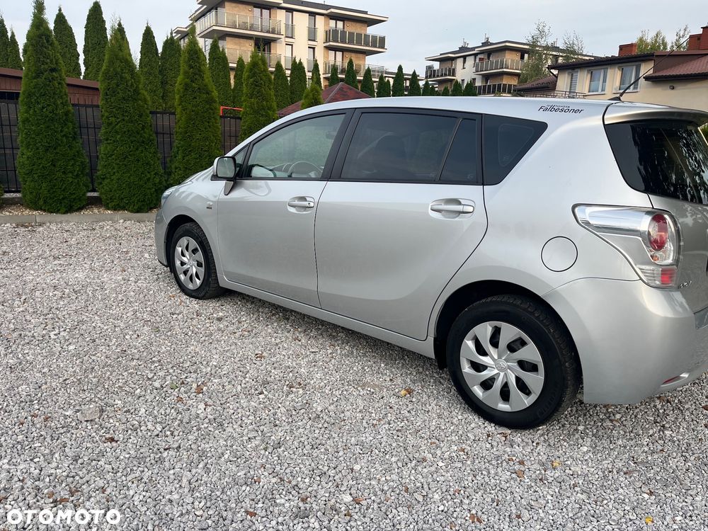 Toyota Verso 2.0 D-4D - 3