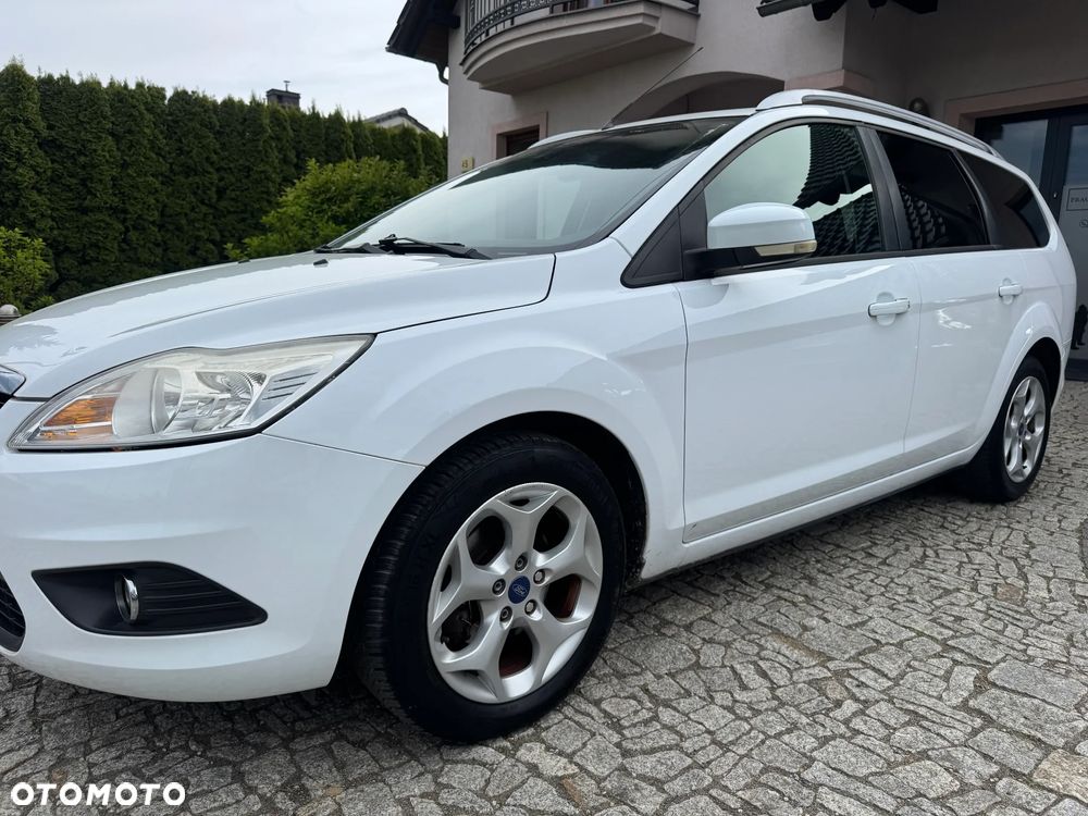 Ford Focus 1.6 16V Style - 9