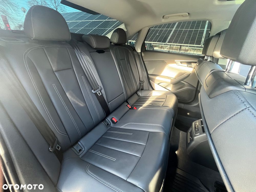 Audi A4 Limousine 40 TFSI quattro S tronic - 15