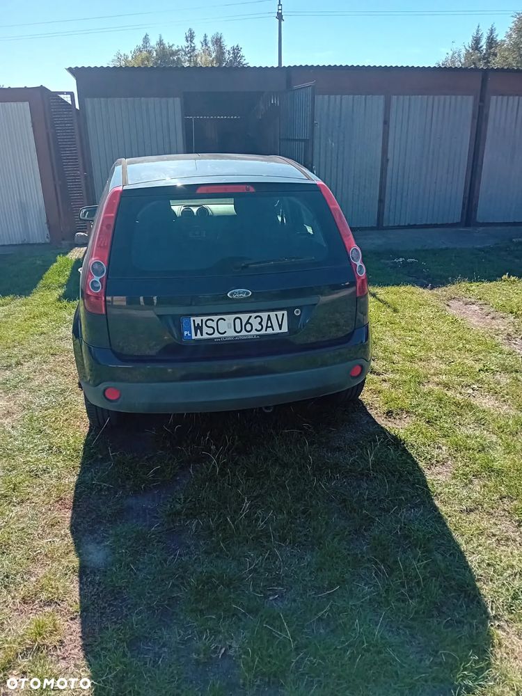 Ford Fiesta 1.3 Ambiente - 6