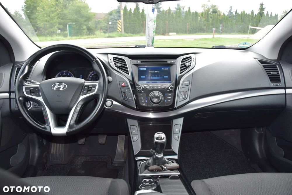 Hyundai i40 i40cw 1.6 Fifa World Cup Edition - 23