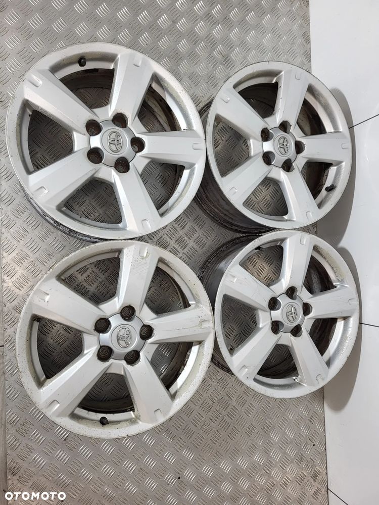 Toyota Rav4 III Felgi Aluminiowe 17 - 1