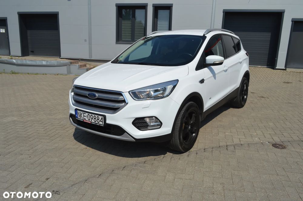 Ford Kuga 2.0 TDCi 4x4 Titanium - 4