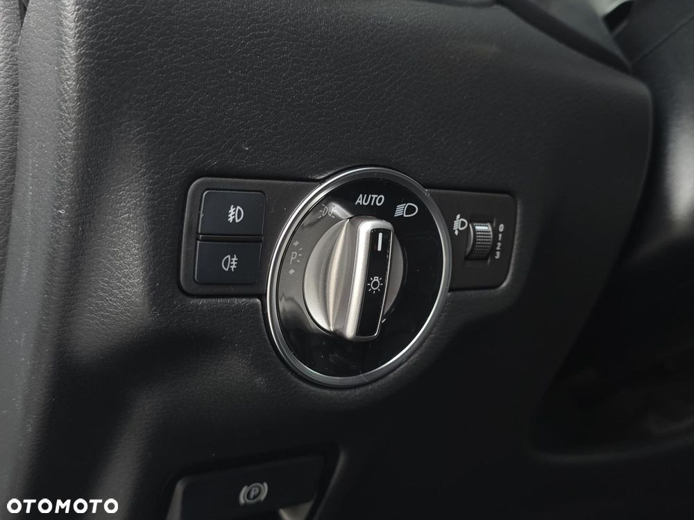 Infiniti Q30 1.6t Luxe 7DCT - 19