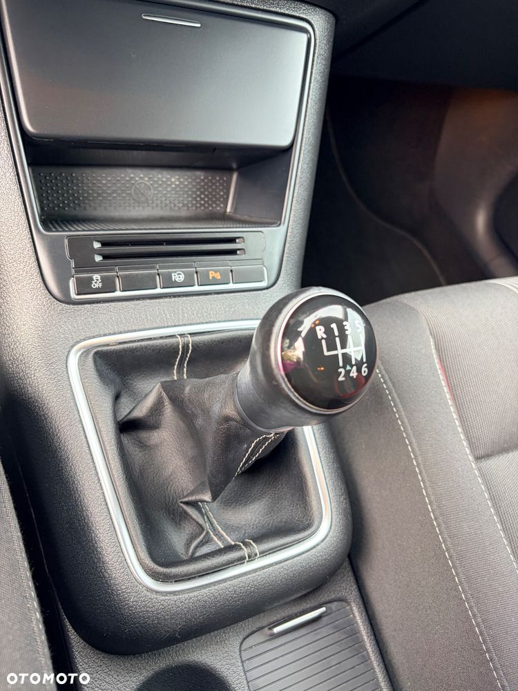 Volkswagen Golf Plus - 14
