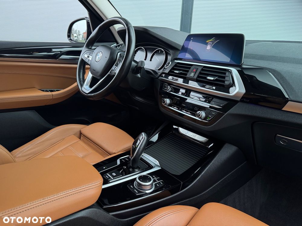 BMW X3 sDrive18d xLine sport - 8