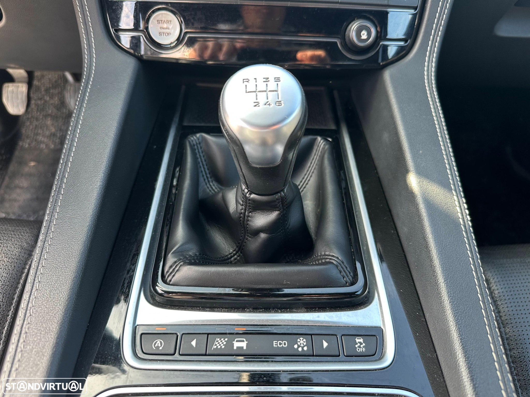 Jaguar F-Pace 2.0 i4D R-Sport - 13